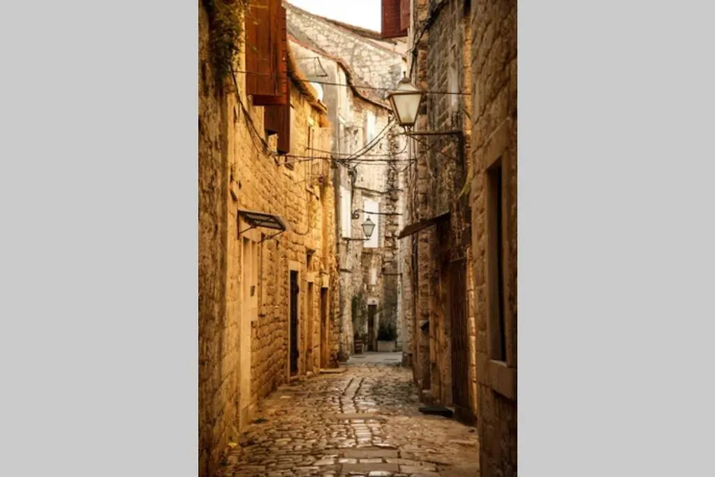Apartment By Joe Trogir Croatia