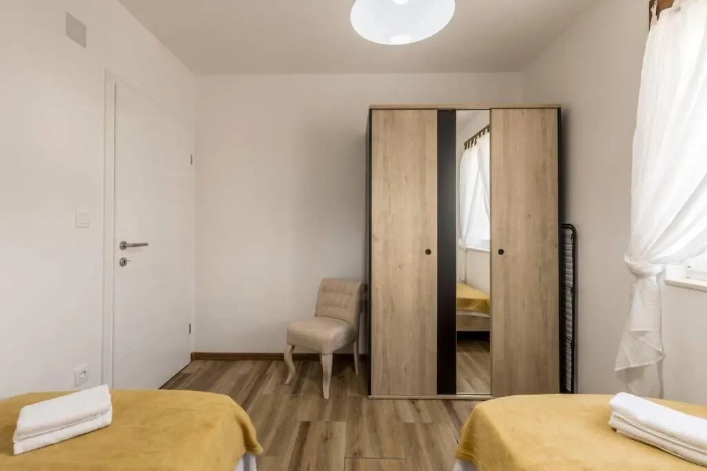 Apartment By Joe Trogir